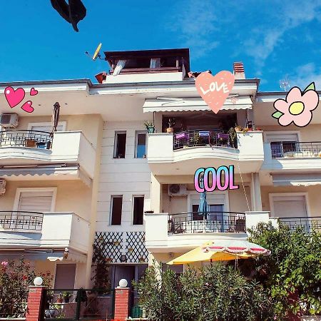 Peramos Apartments Néa Péramos Eksteriør bilde