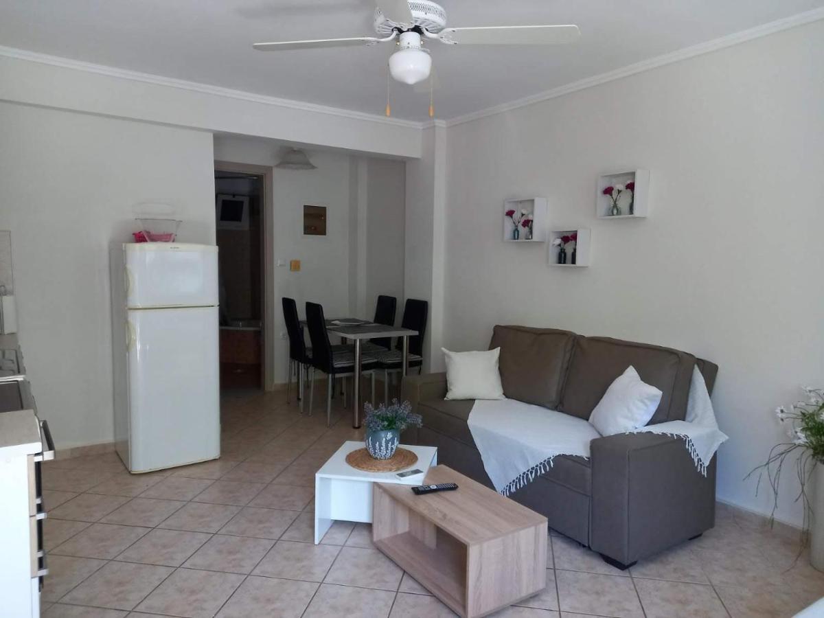 Peramos Apartments Néa Péramos Eksteriør bilde
