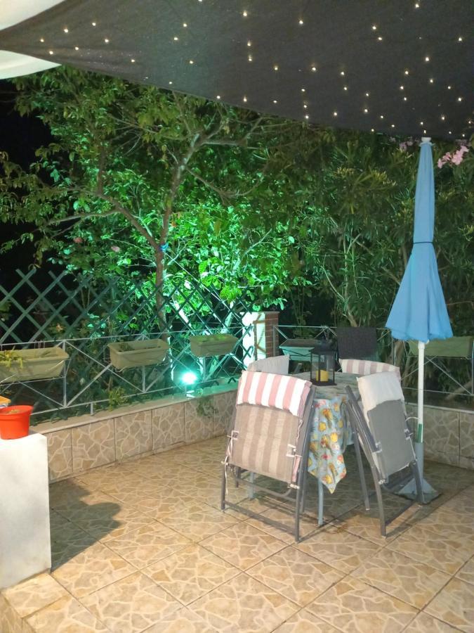 Peramos Apartments Néa Péramos Eksteriør bilde