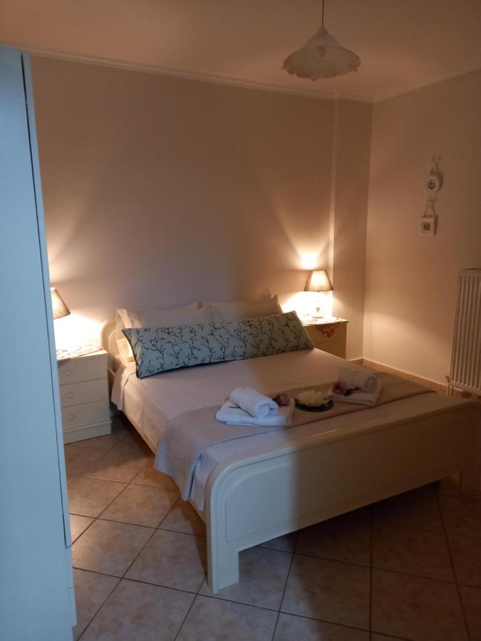 Peramos Apartments Néa Péramos Eksteriør bilde